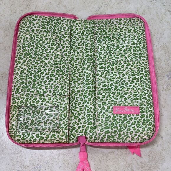 Vera Bradley Petal Pink Travel Wallet - Picture 5 of 6